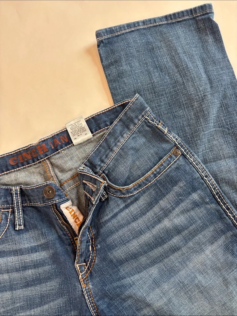 Cinch Ian Straight-Leg Jeans in Medium Blue Wash